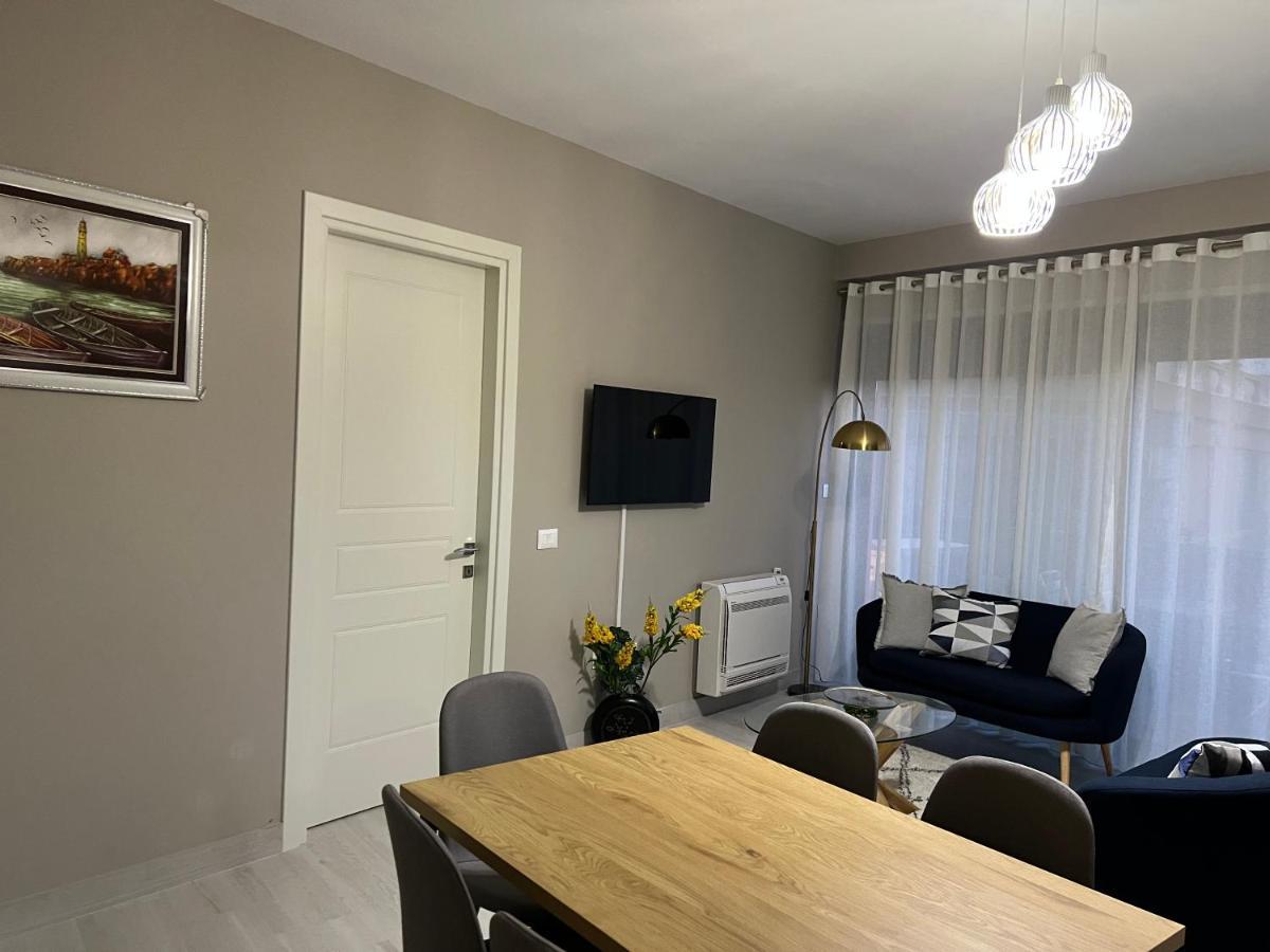 Alma Rose Apartment Корча Экстерьер фото